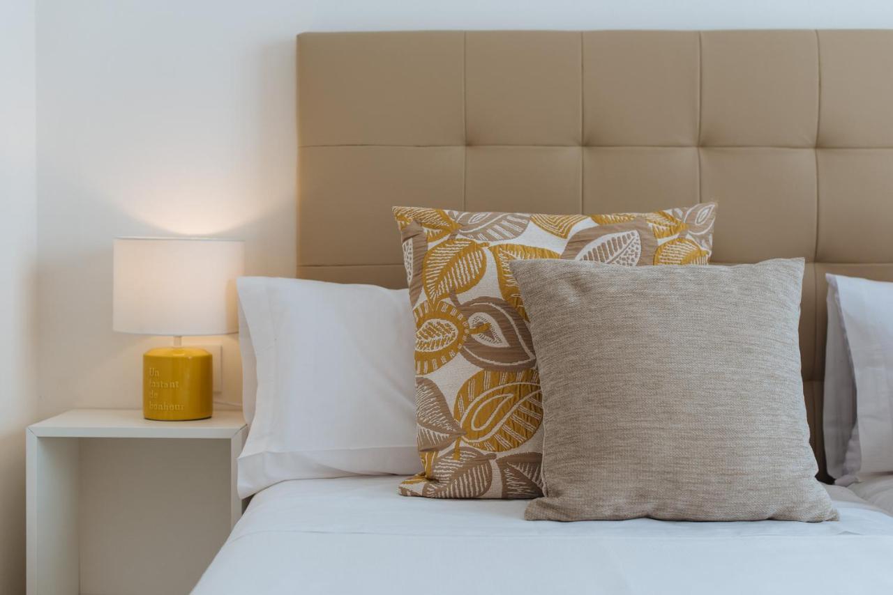 San Bernardo Boutique - Free Parking Apartment Sevilla Bagian luar foto