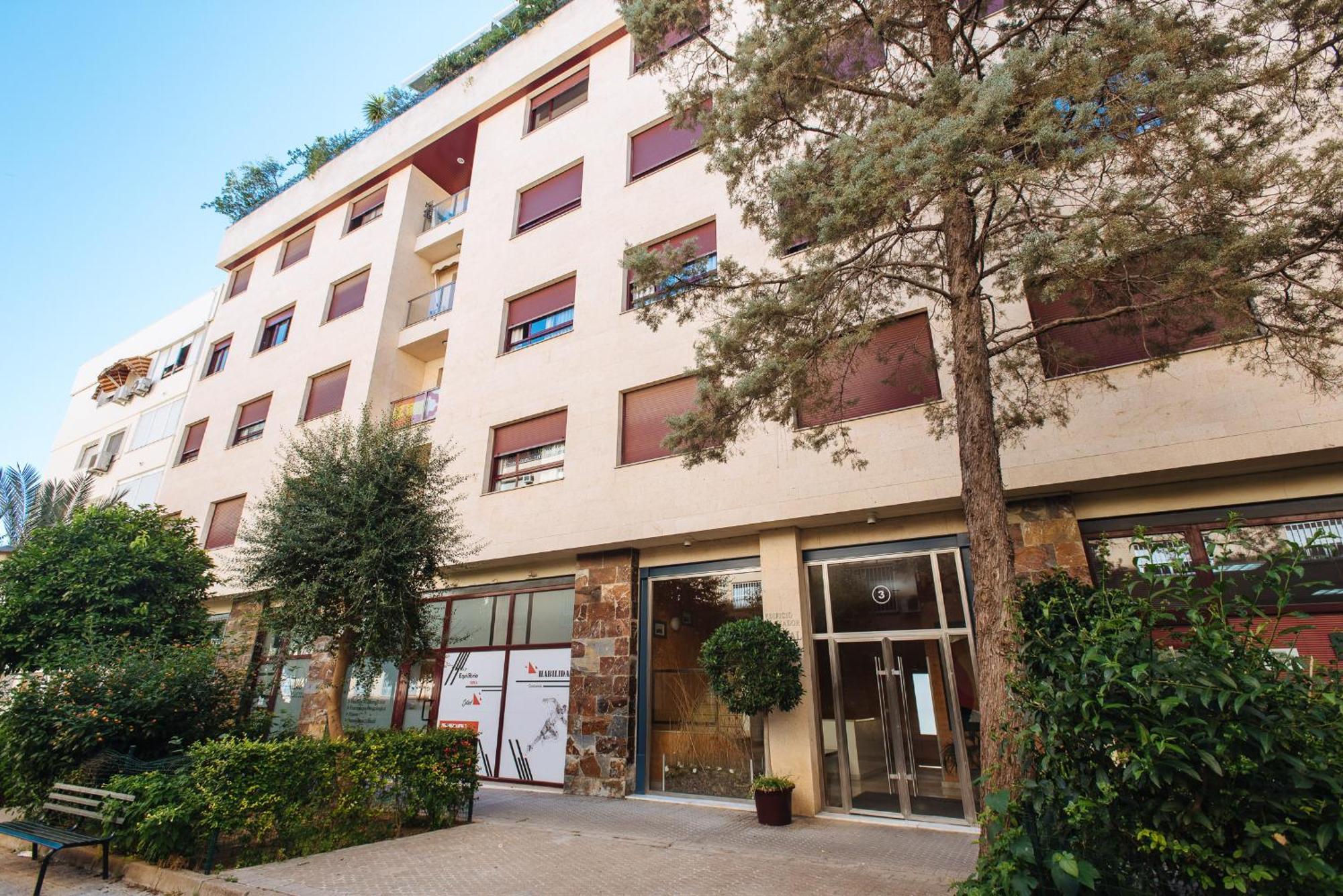 San Bernardo Boutique - Free Parking Apartment Sevilla Bagian luar foto